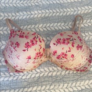 Victoria secret push up bra